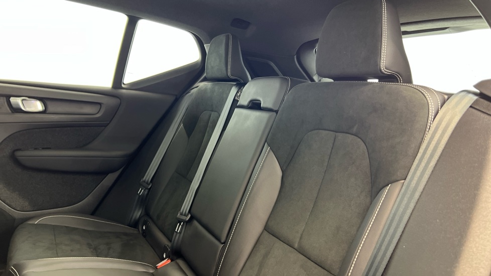 Used Volvo XC40 2022 for sale - 76092154: Photo 33