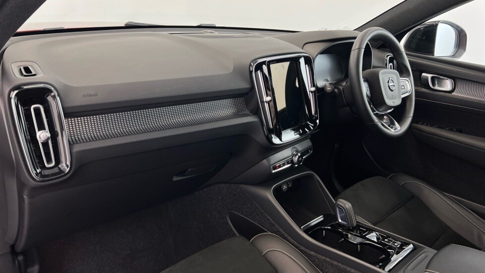 Used Volvo XC40 2022 for sale - 76092154: Photo 36