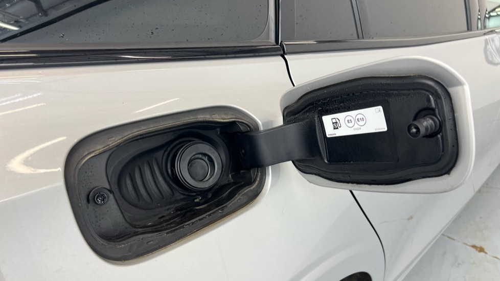 Used Volvo V60 2025 for sale - 77592147: Photo 16