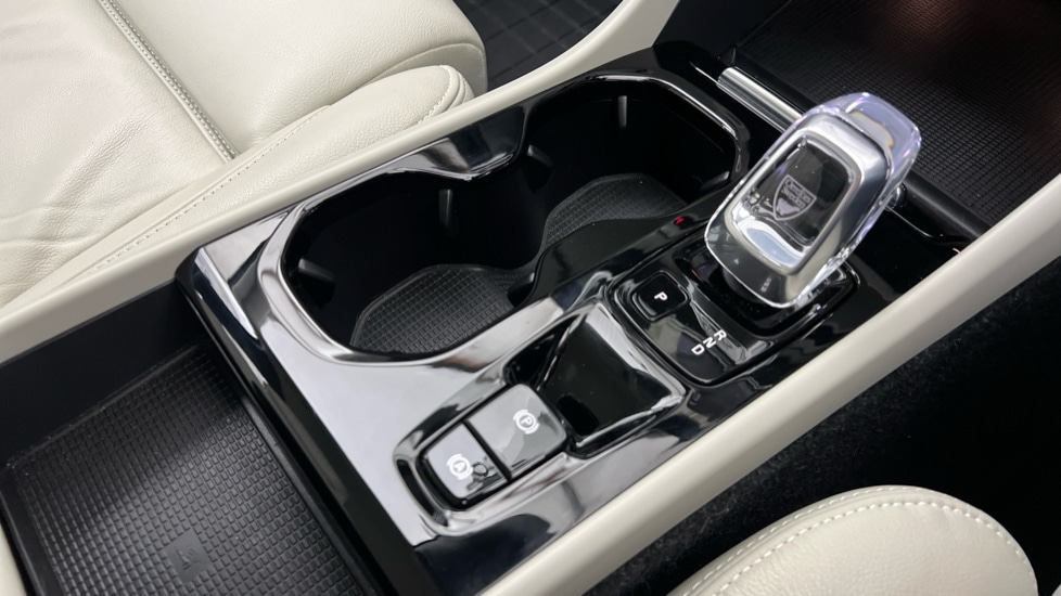 Used Volvo XC40 2022 for sale - 77988337: Photo 25