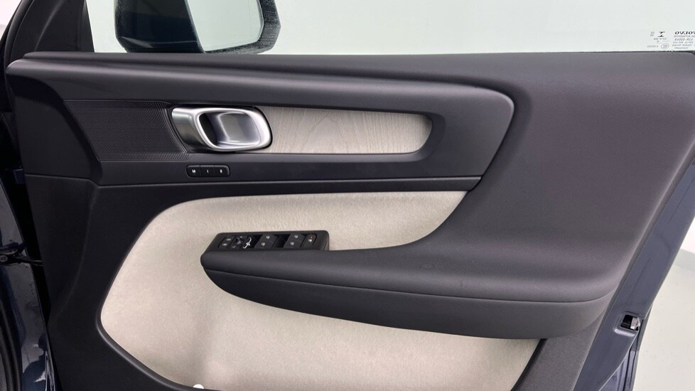 Used Volvo XC40 2022 for sale - 77988337: Photo 29