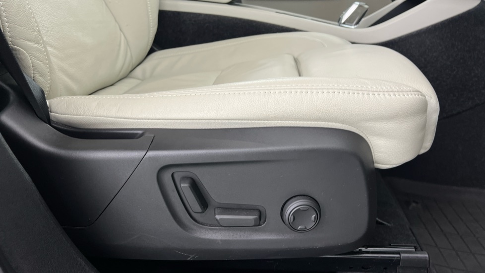 Used Volvo XC40 2022 for sale - 77988337: Photo 30