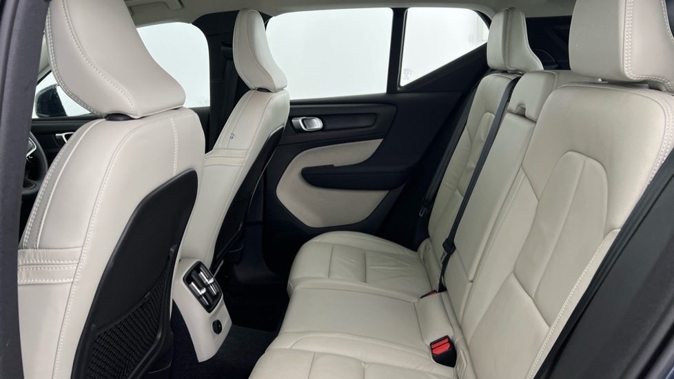 Used Volvo XC40 2022 for sale - 77988337: Photo 33