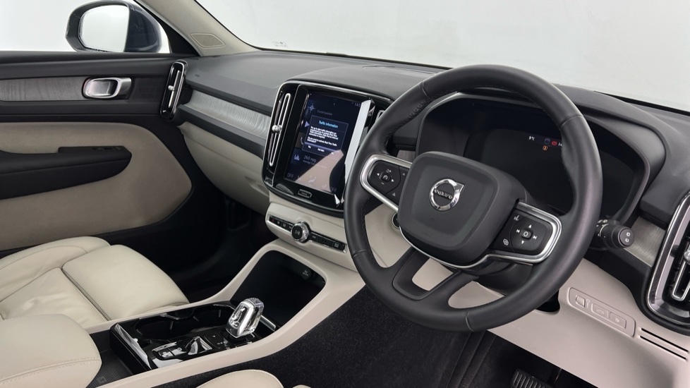 Used Volvo XC40 2022 for sale - 77988337: Photo 4