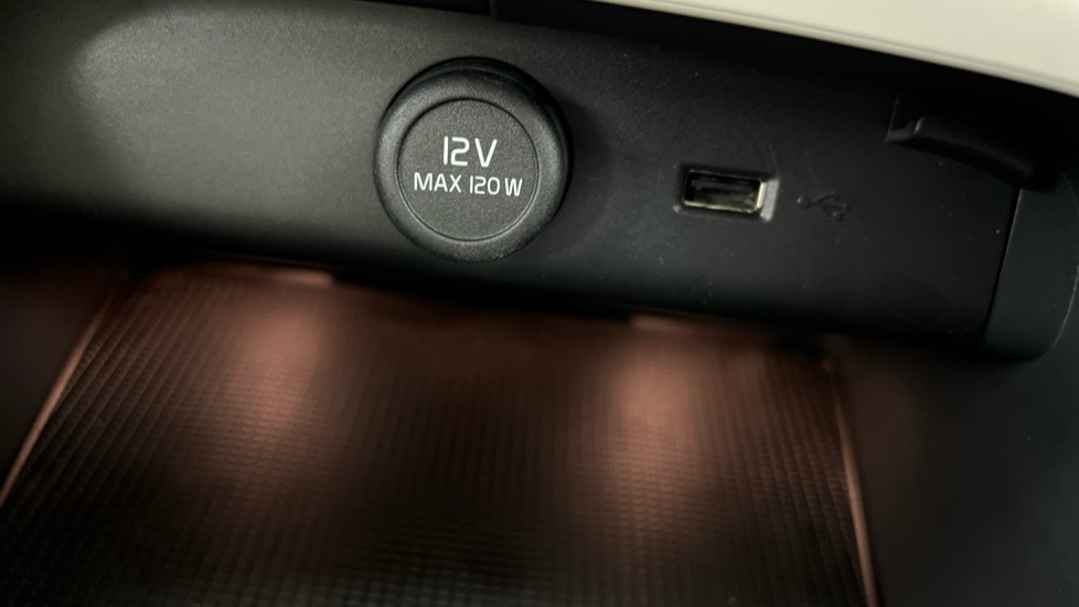 Used Volvo XC40 2022 for sale - 77988337: Photo 48