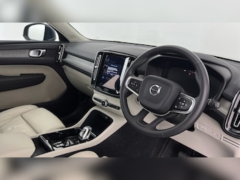 Used Volvo XC40 2022 for sale - 77988337: Photo