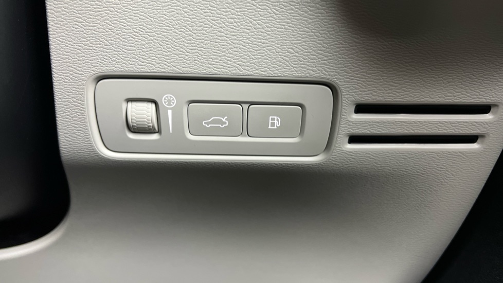 Used Volvo XC40 2022 for sale - 77988337: Photo 50