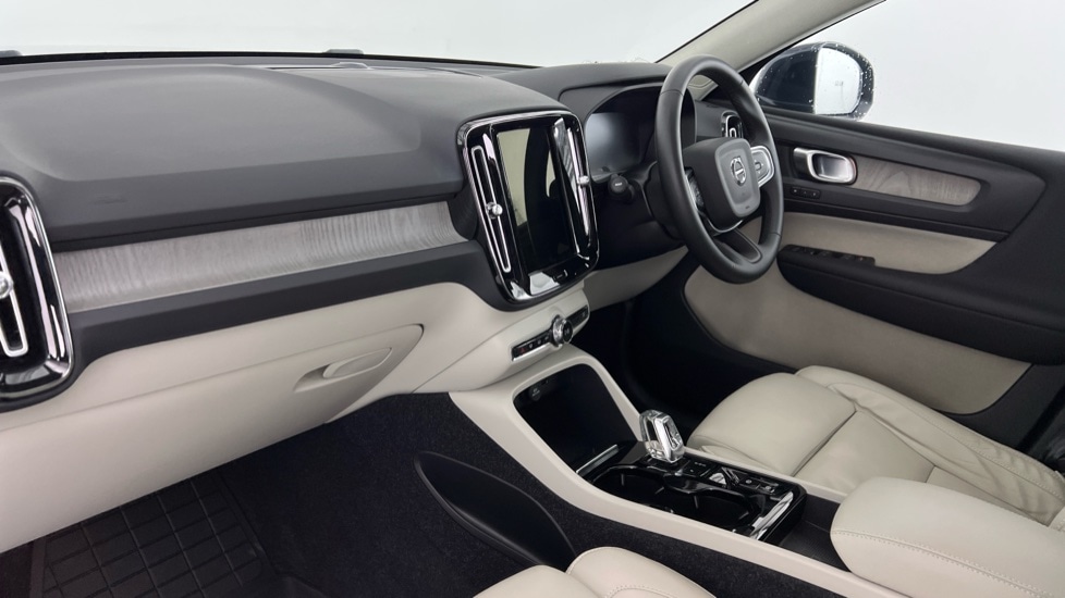 Used Volvo XC40 2022 for sale - 77988337: Photo 59