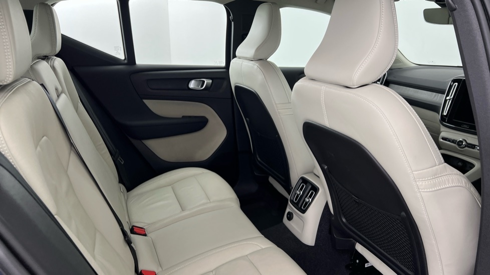 Used Volvo XC40 2022 for sale - 77988337: Photo 6