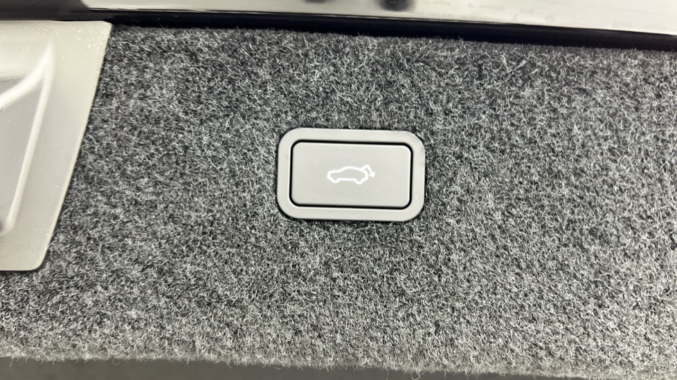 Used Polestar Polestar 4 2025 for sale - 77563377: Photo 30