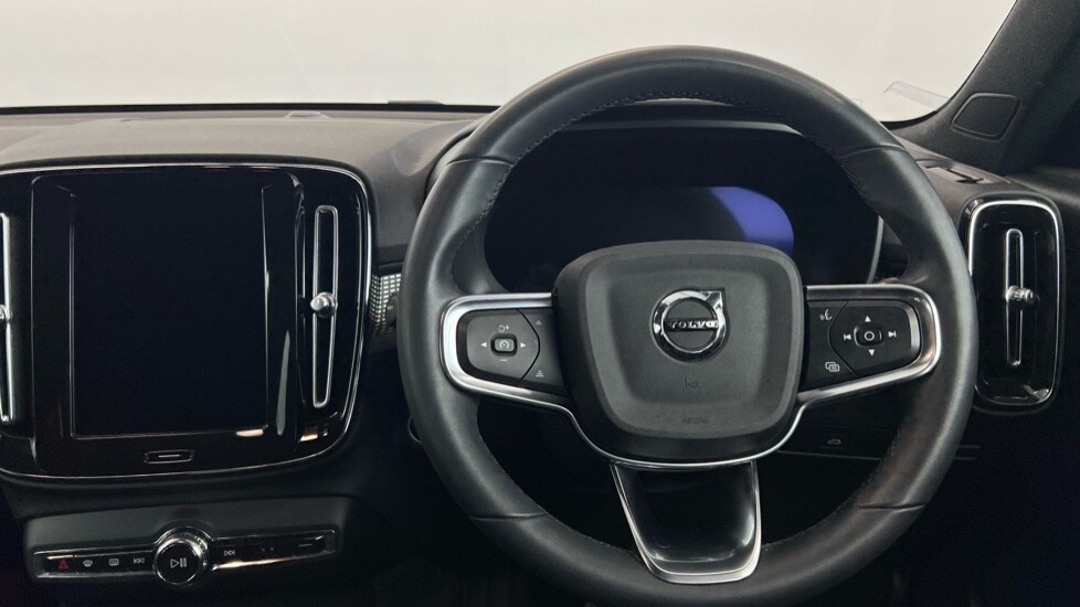 Used Volvo XC40 2022 for sale - 77959911: Photo 10