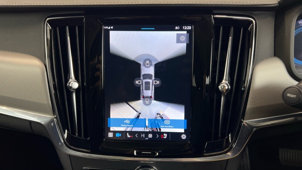 Used Volvo V90 2025 for sale - 76738198: Photo 19