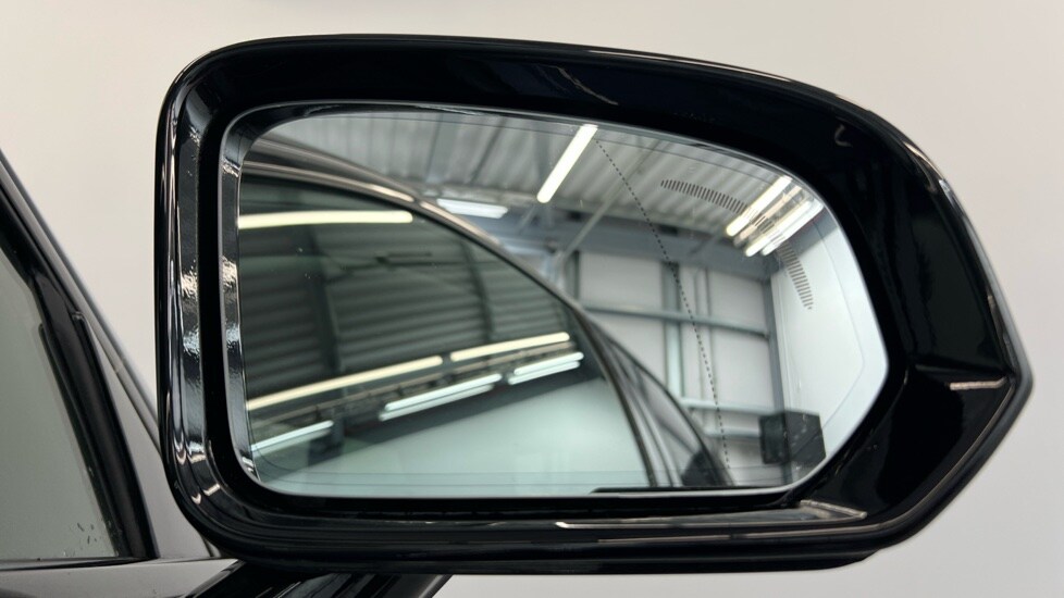 Used Volvo V90 2025 for sale - 76738198: Photo 32