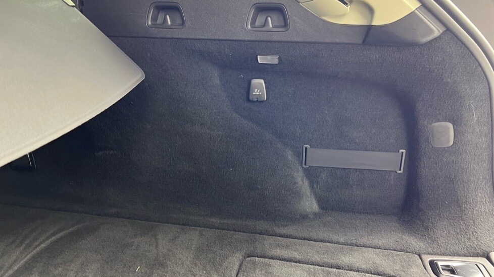 Used Volvo V90 2025 for sale - 76738198: Photo 48