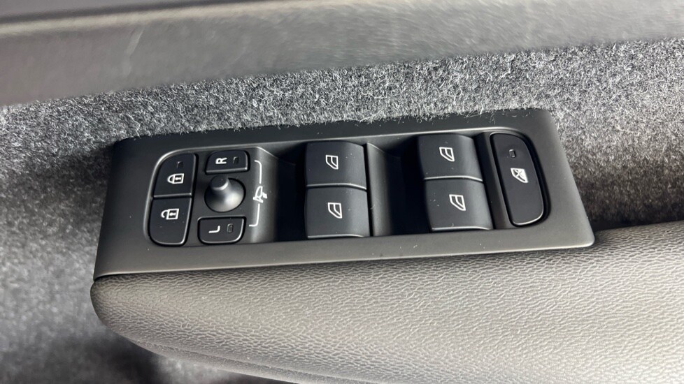 Used Volvo XC40 2020 for sale - 75959663: Photo 24