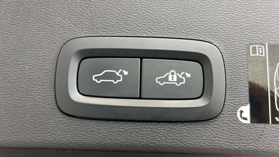 Used Volvo XC40 2020 for sale - 75959663: Photo 35