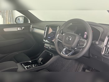 Used Volvo XC40 2026 for sale - 79590993: Photo