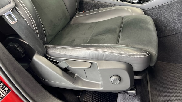 Used Volvo XC40 2021 for sale - 76332122: Photo 30