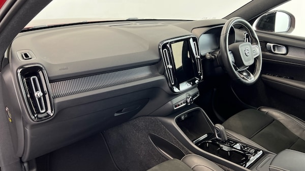 Used Volvo XC40 2021 for sale - 76332122: Photo 36