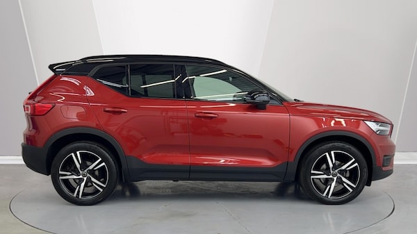 Used Volvo XC40 2021 for sale - 76332122: Photo 3