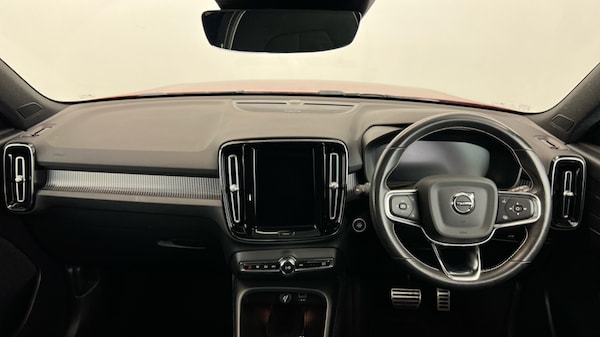Used Volvo XC40 2021 for sale - 76332122: Photo 5