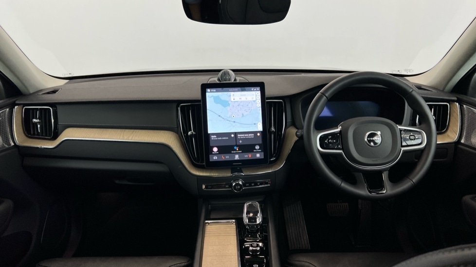 Used Volvo XC60 2025 for sale - 76933155: Photo 5