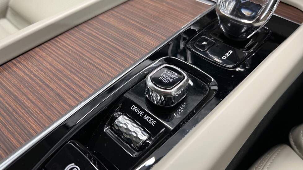 Used Volvo XC60 2019 for sale - 77927355: Photo 23