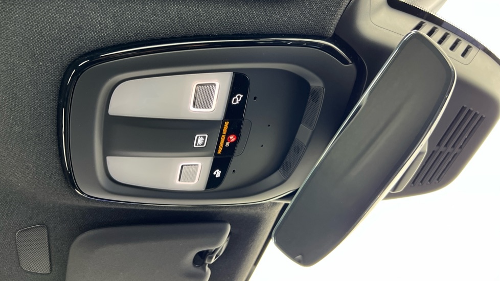 Used Volvo XC40 2023 for sale - 77021835: Photo 28