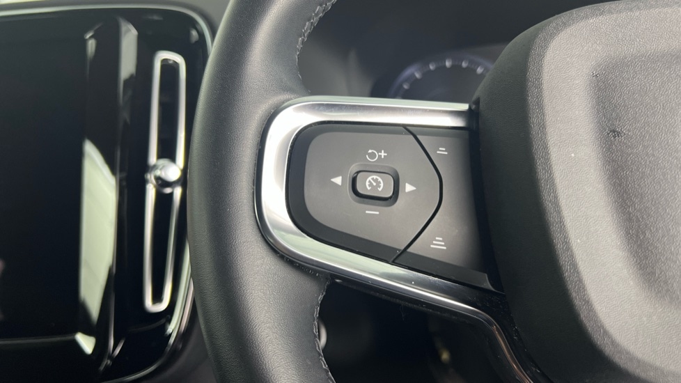 Used Volvo XC40 2021 for sale - 78022190: Photo 21