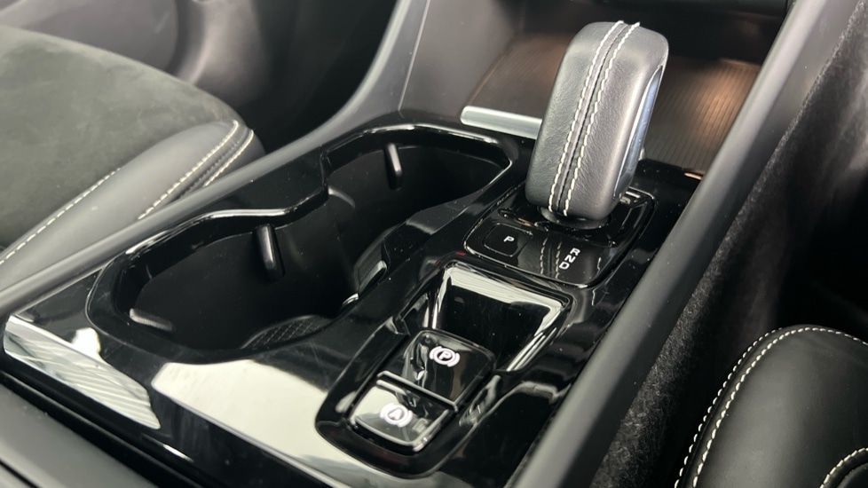 Used Volvo XC40 2021 for sale - 78022190: Photo 25