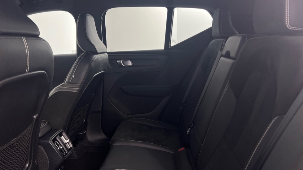 Used Volvo XC40 2021 for sale - 78022190: Photo 33
