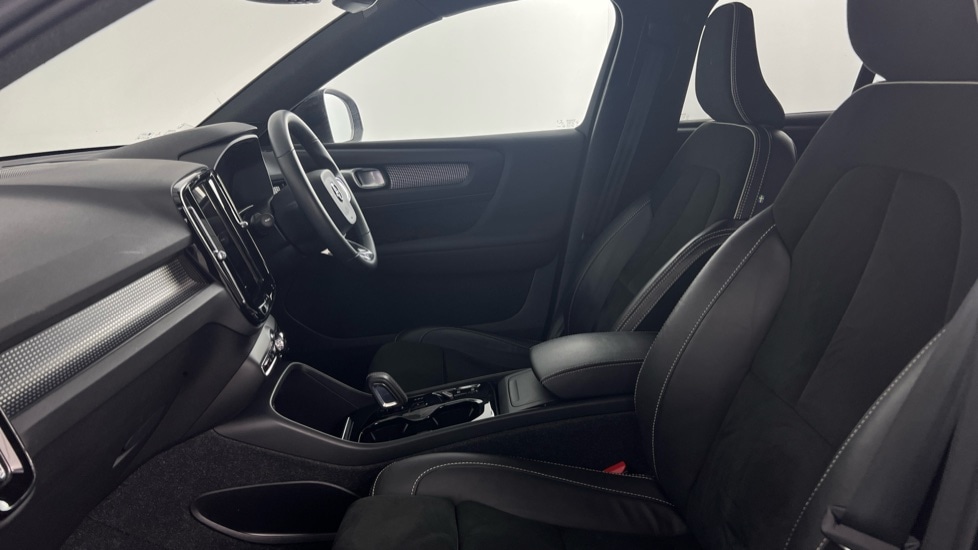 Used Volvo XC40 2021 for sale - 78022190: Photo 37