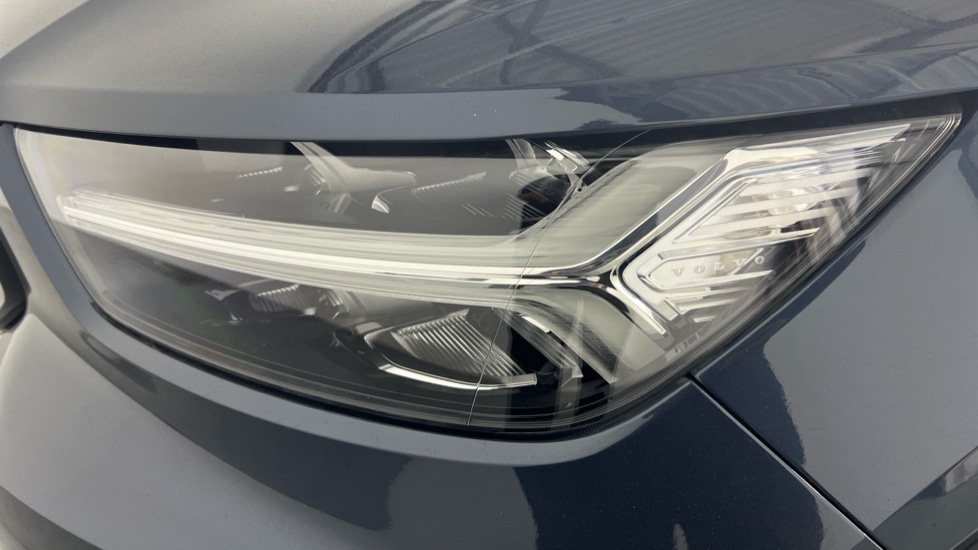 Used Volvo XC40 2021 for sale - 78022190: Photo 44