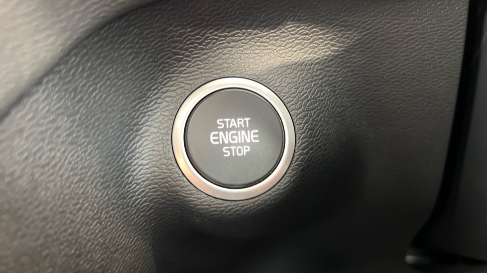 Used Volvo XC40 2020 for sale - 76459119: Photo 27