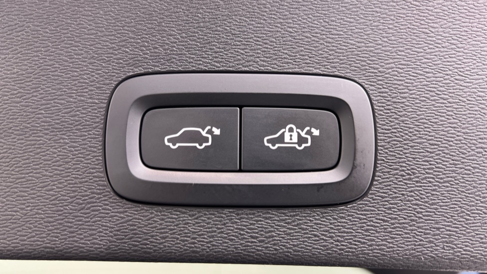 Used Volvo C40 2023 for sale - 77239455: Photo 34