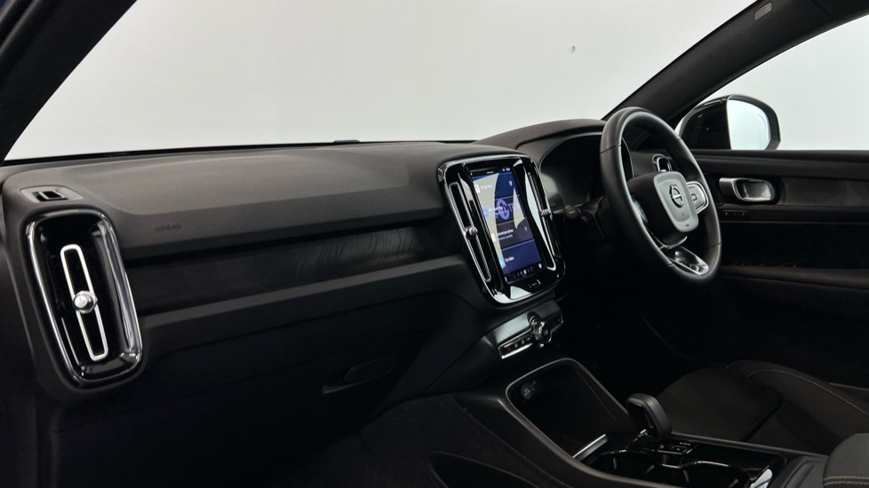 Used Volvo C40 2023 for sale - 77239455: Photo 35