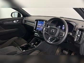 Used Volvo C40 2023 for sale - 77239455: Photo