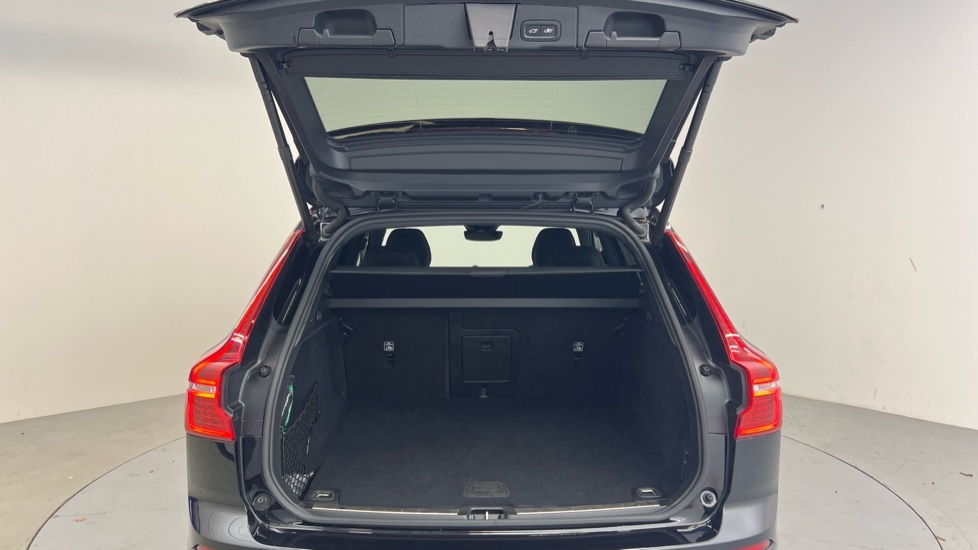 Used Volvo XC60 2025 for sale - 76842025: Photo 13