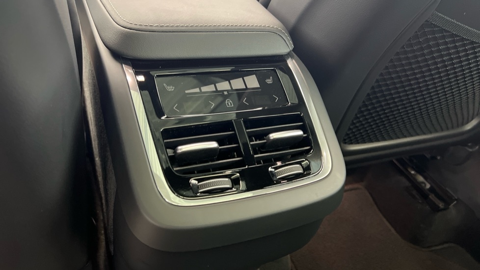 Used Volvo XC60 2025 for sale - 76842025: Photo 15