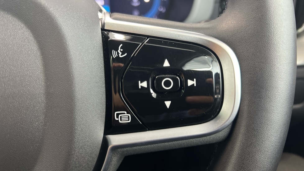 Used Volvo XC60 2025 for sale - 76842025: Photo 22