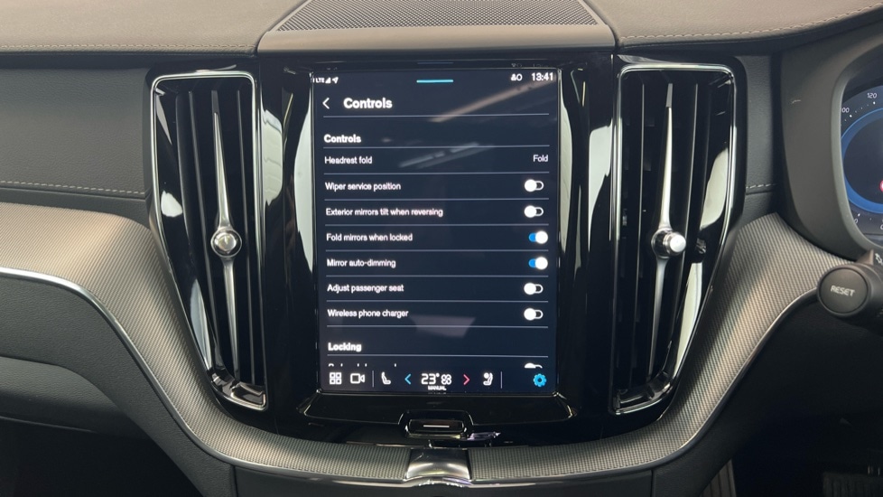 Used Volvo XC60 2025 for sale - 76842025: Photo 42