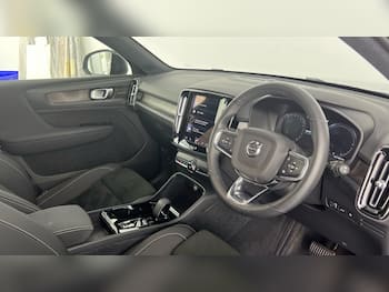 Used Volvo XC40 2022 for sale - 79875011: Photo