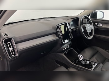 Used Volvo XC40 2024 for sale - 78302703: Photo