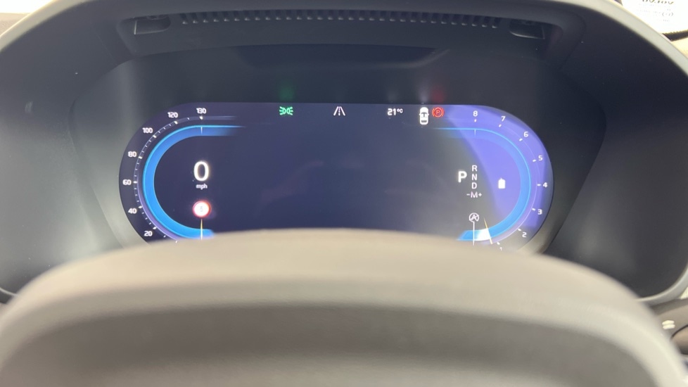 Used Volvo XC40 2022 for sale - 76420309: Photo 11