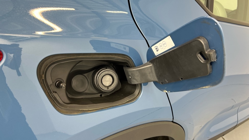 Used Volvo XC40 2022 for sale - 76420309: Photo 16