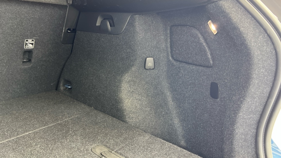 Used Volvo XC40 2022 for sale - 76420309: Photo 39