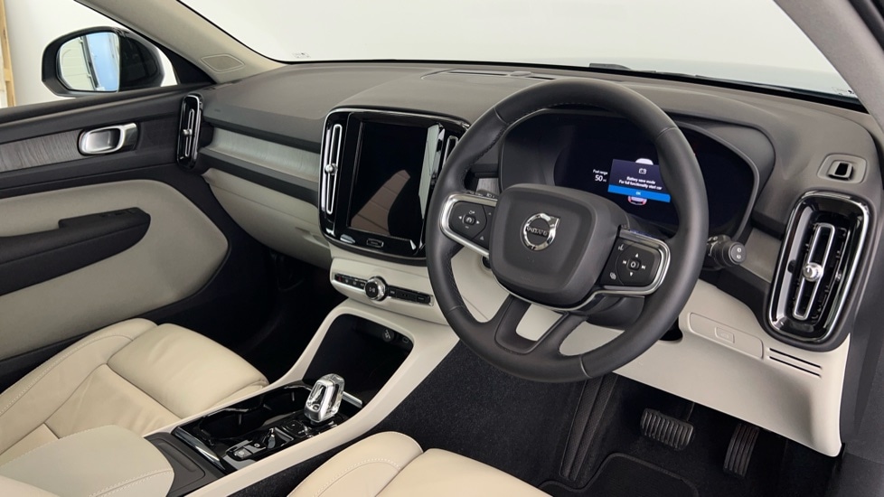 Used Volvo XC40 2022 for sale - 76420309: Photo 4