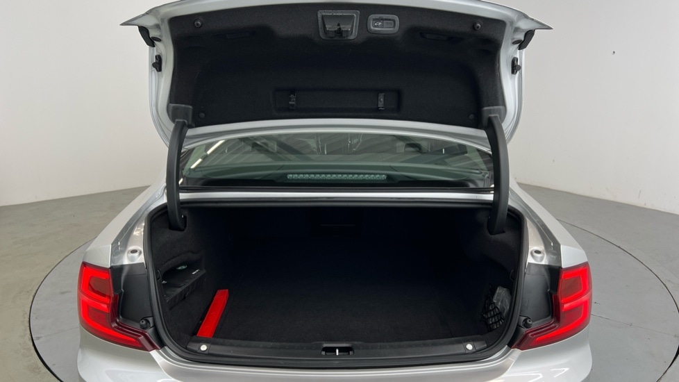 Used Volvo S90 2018 for sale - 76593617: Photo 13