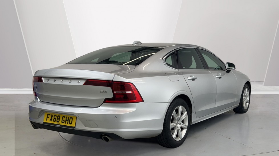 Used Volvo S90 2018 for sale - 76593617: Photo 2