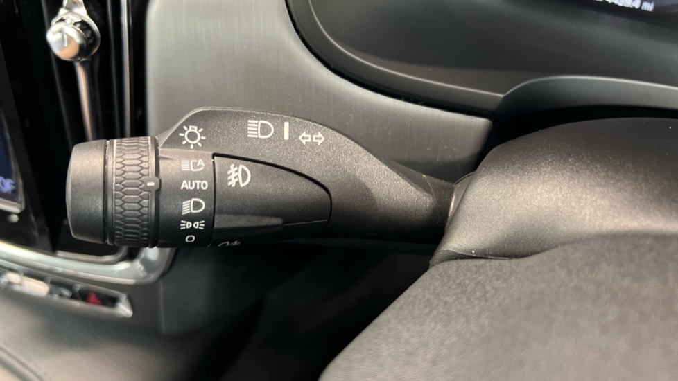 Used Volvo S90 2018 for sale - 76593617: Photo 20